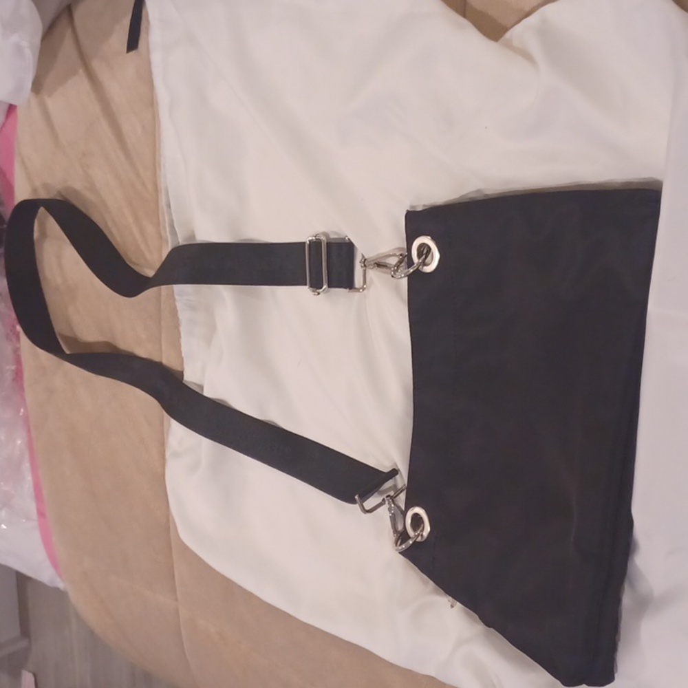 purse - Picture 2 of 4